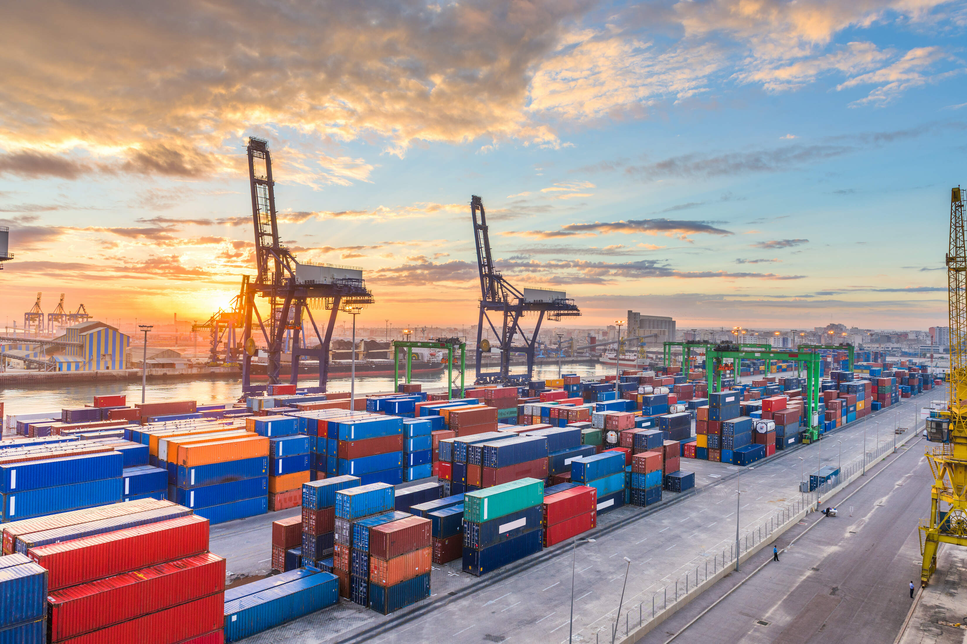 how-to-strengthen-the-supply-chain-of-commodities